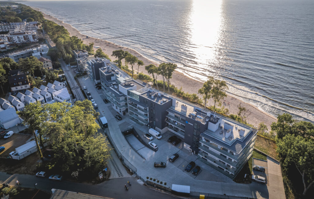 zdjęcia apartamentów z drona – obiekt noclegowy i lokalizacja
